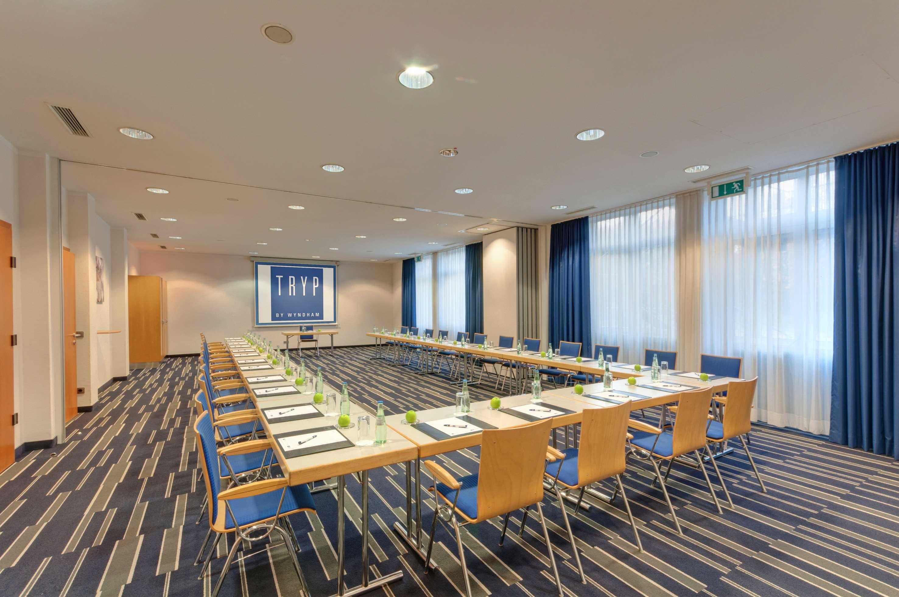 Hotel Bochum Wattenscheid Affiliated By Melia Extérieur photo