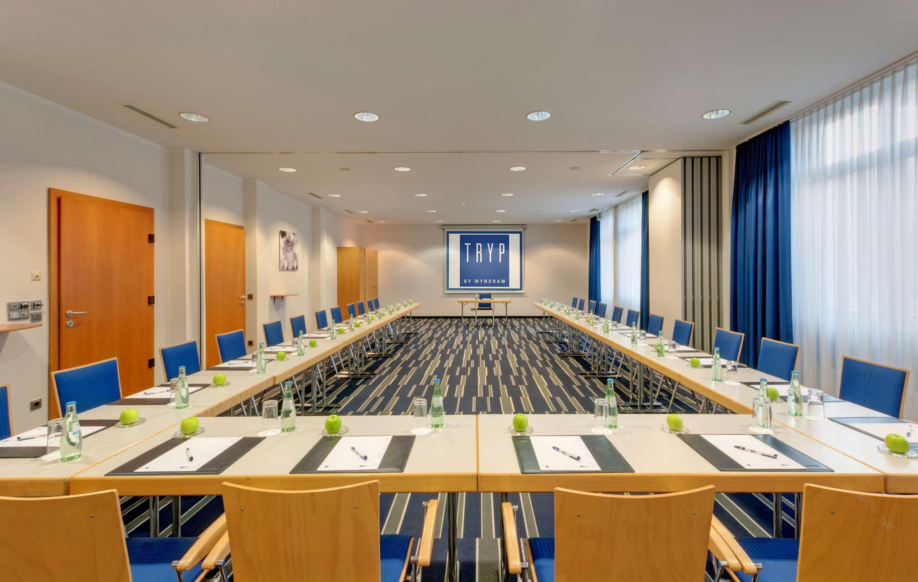 Hotel Bochum Wattenscheid Affiliated By Melia Extérieur photo