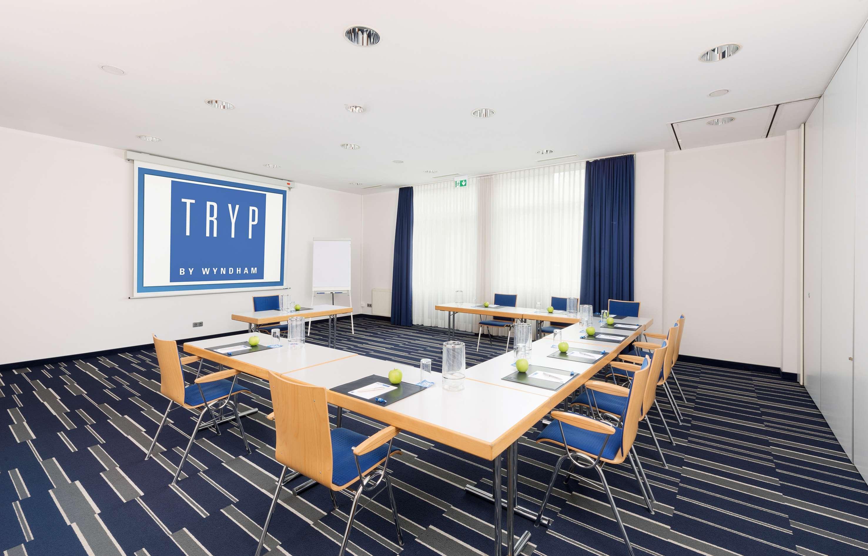 Hotel Bochum Wattenscheid Affiliated By Melia Extérieur photo