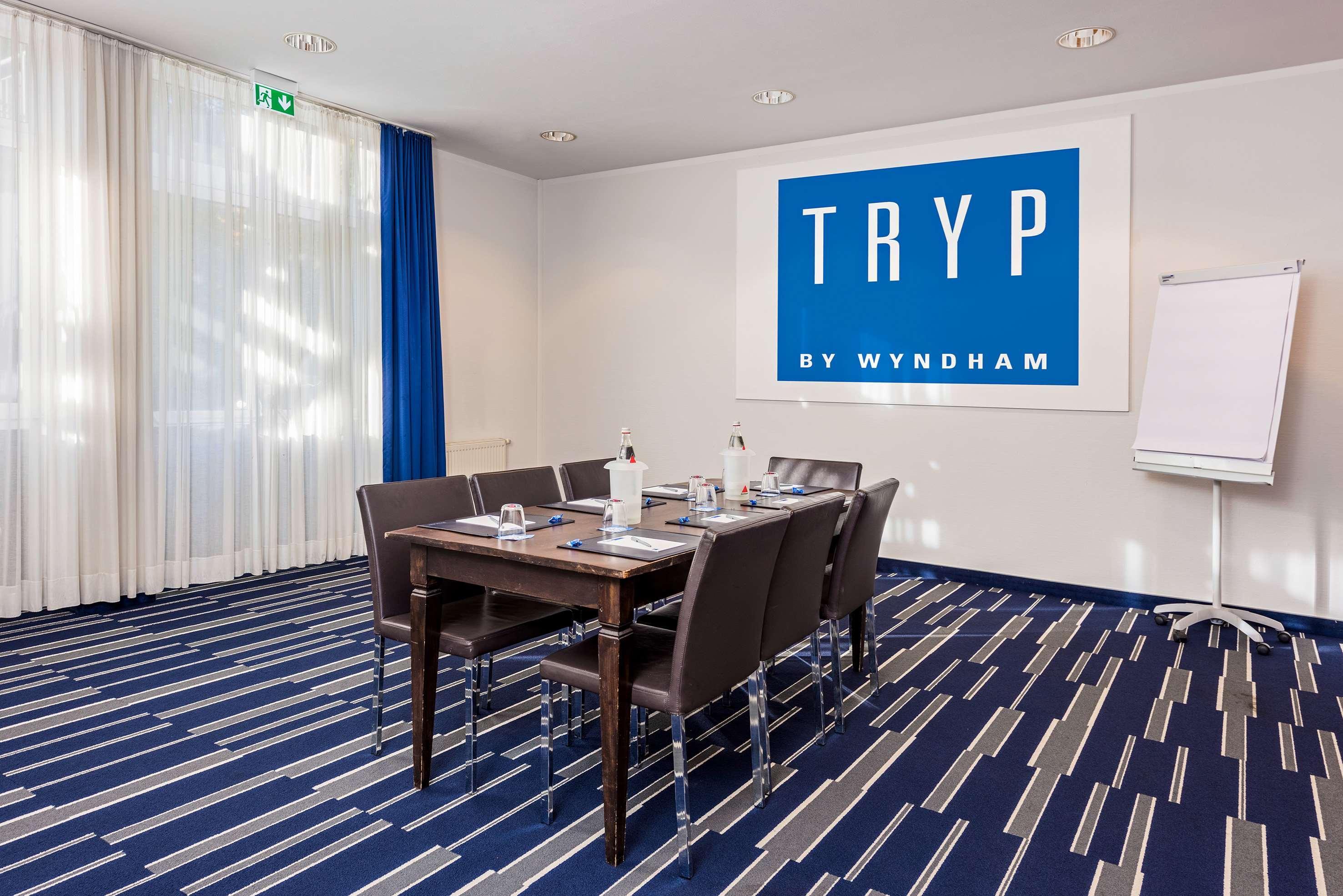Hotel Bochum Wattenscheid Affiliated By Melia Extérieur photo